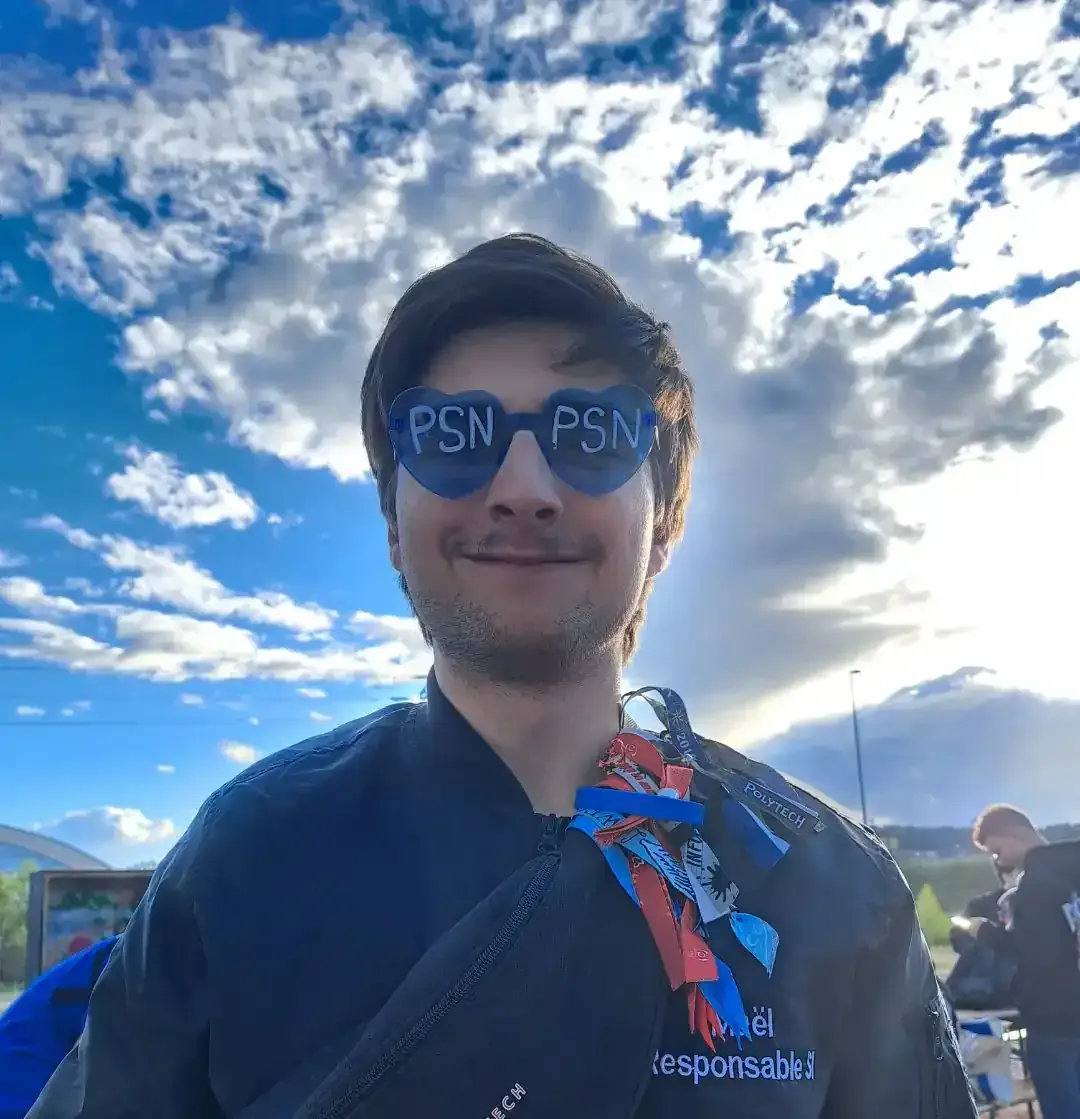 Maël Gangloff with PSN glasses